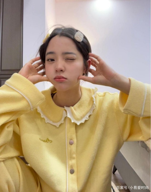 原来明星也是超优品的穿搭博主！看欧阳娜娜就知道，清新风超上头