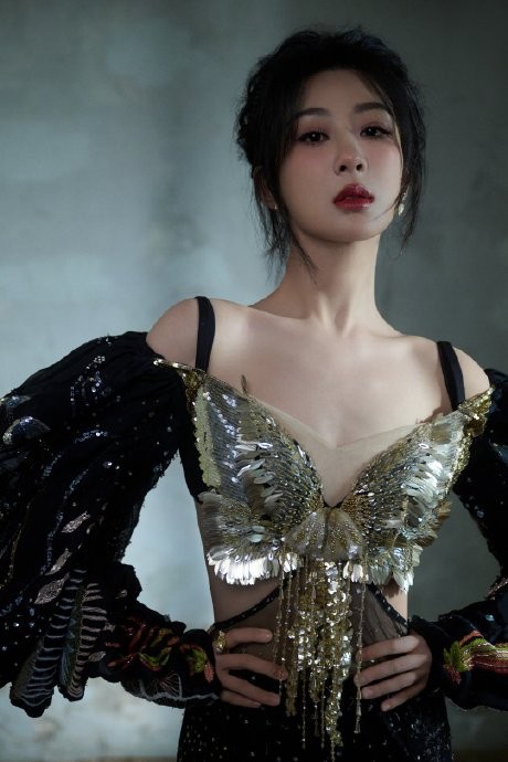 从童星到实力派,杨紫用角色蜕变诠释演员的成长之路