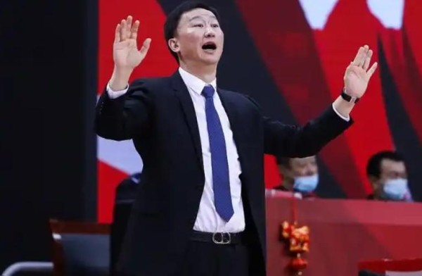 体坛频爆丑闻，从CBA名帅到羽坛传奇，赌博，婚内出轨层出不清
