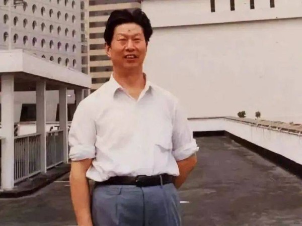 肖峰去世，享年93岁