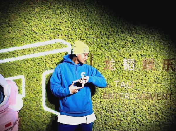龙韬娱乐多元发展布局：从综艺到餐饮的跨界成功之路