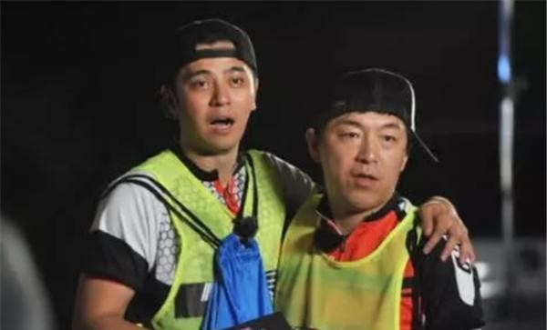 罗志祥: 我身高180cm, 黄晓明: 我身高179cm, 黄渤: 你俩人闹呢?