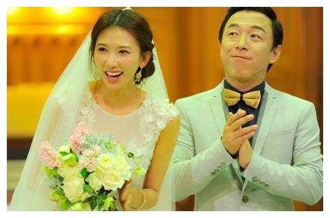林志玲婚宴场地内景首曝光，庭院古朴典雅氛围好，参天古树成亮点