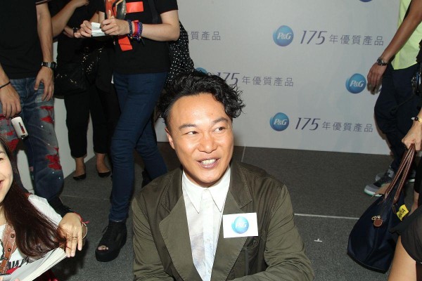 紧急！新冠再现，陈奕迅确诊新冠阳性！
