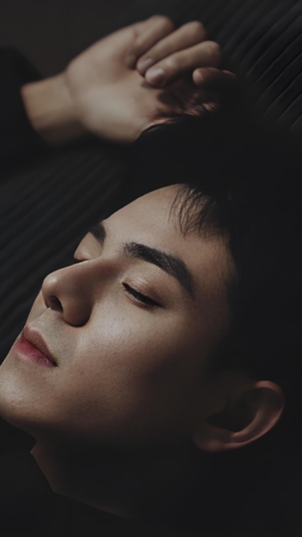 刘一宏封面背景