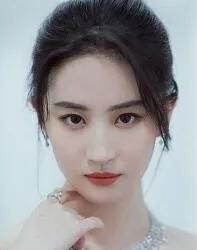 6款明星化妆师推荐的高光，你选对了吗