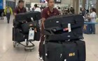 国足：踢一场球而已，有必要带这么多行李吗？