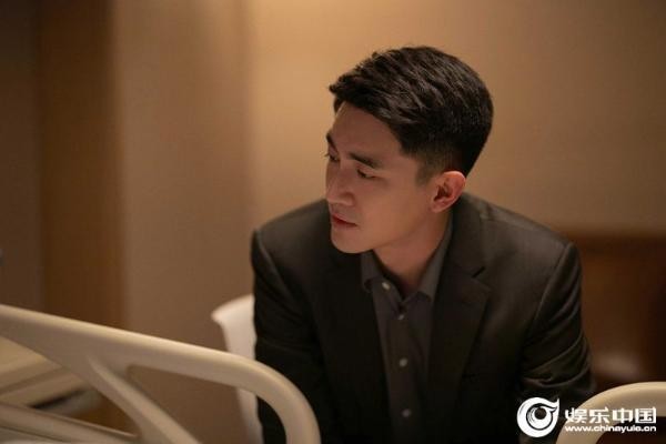 林更新《请叫我总监》热播 既明资本解散引网友心疼