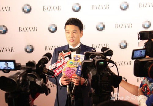 王耀庆接受记者访问