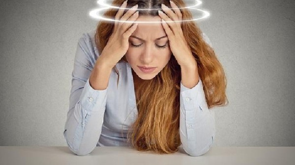 敏感星座恋爱困境:巨蟹、狮子、处女的自信之殇