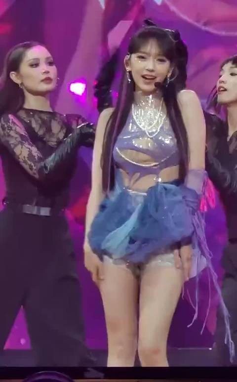 程潇不愧是韩女团出道的，现在跳舞还有那种味道！