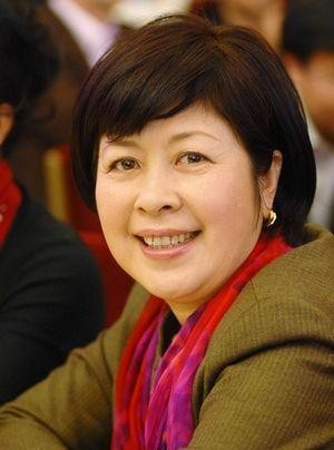 有这8大经纪人在背后做推手, 明星想不红都天理不容!