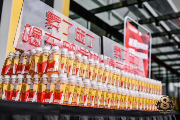 从货车司机到Z世代：东鹏饮料的千亿生长密码