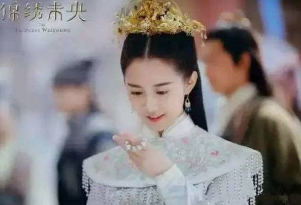 最牛的五个明星工作室，网友：这几位都是爱情事业双丰收
