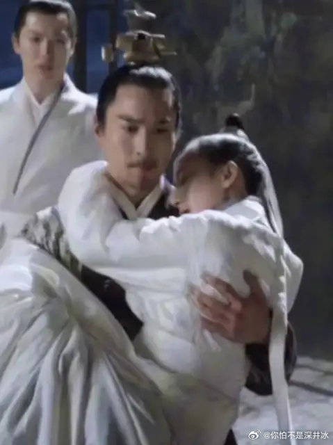 天族的男人都不是孬种,除了夜华