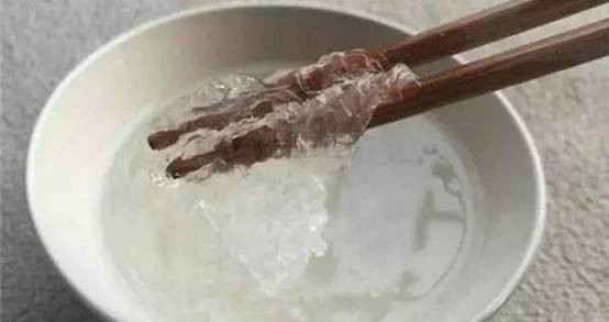 揭秘燕窝姐姐的本名：揭开真实姓名之谜