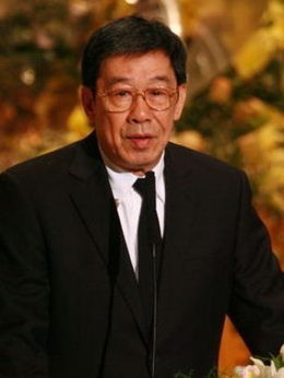 李全(胡枫饰演)