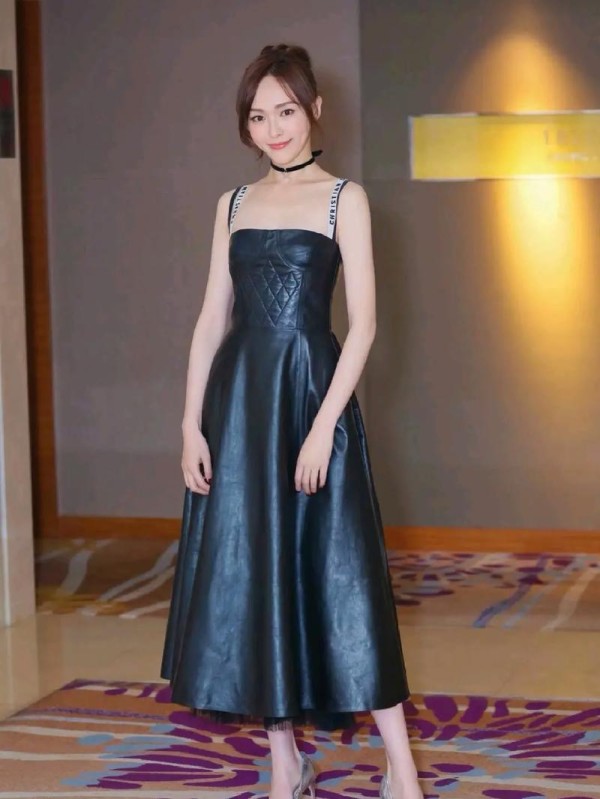 明星休闲穿搭图片女