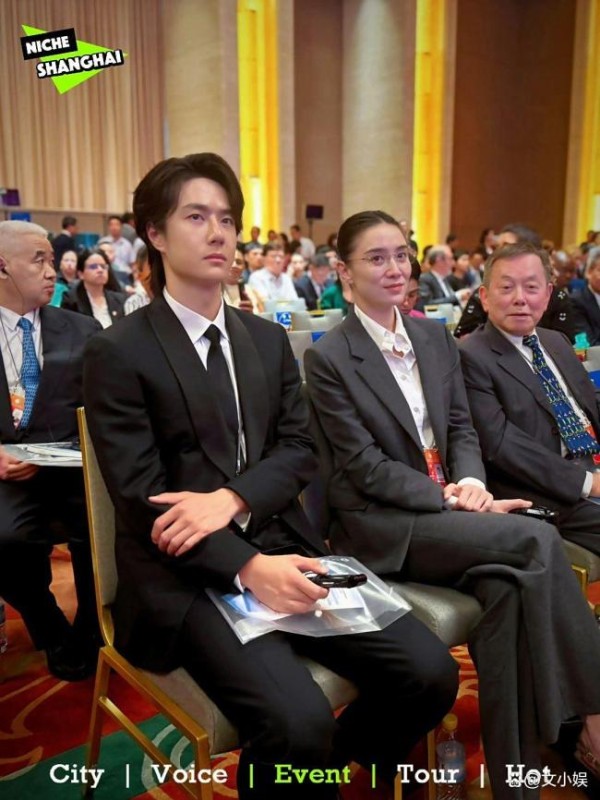 王一博出席文明对话会议直言很激动 从T台到国际论坛无缝切换