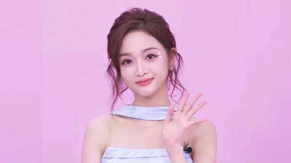 吴宣仪携手李一桐、胡一天,与赵今麦、陈星旭等男神同框