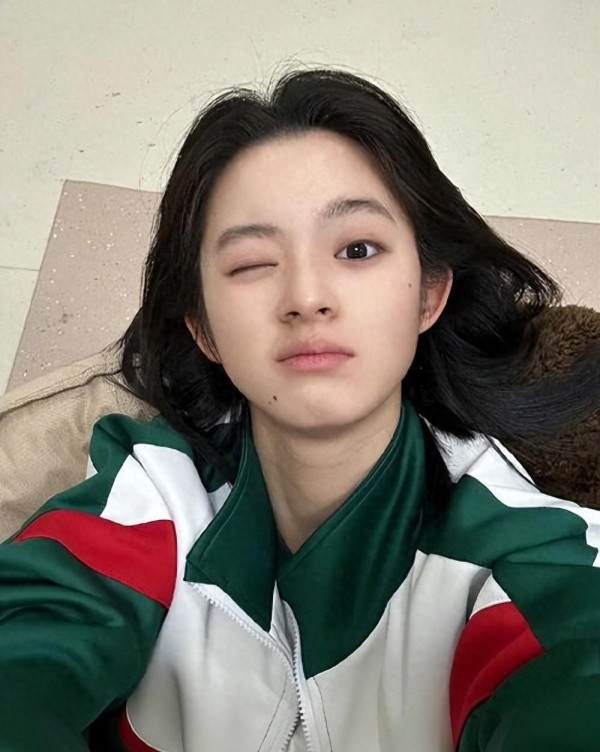 明星高考热！红人考场搏未来。公平竞争吗？