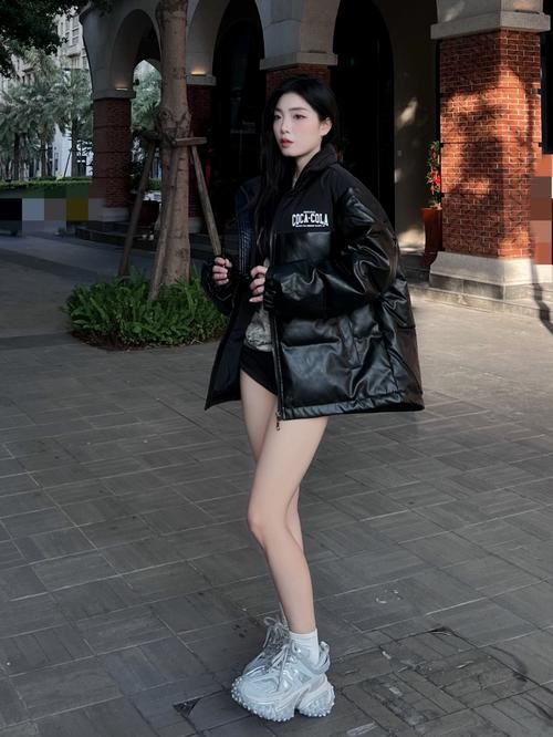 明星日常冬天穿搭（明星冬天搭配衣服图片）