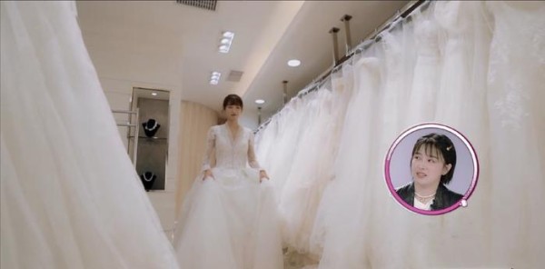 明星兄弟姐妹有多像？王鸥妹妹惊艳，这两人你能认出谁是谁吗