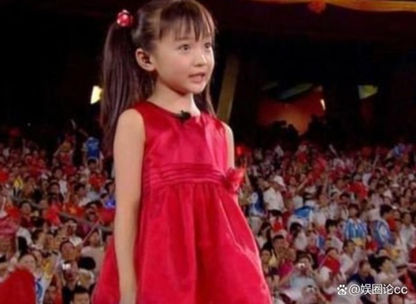“交换人生”15年后，林妙可杨沛宜的人生差距，一个天一个地