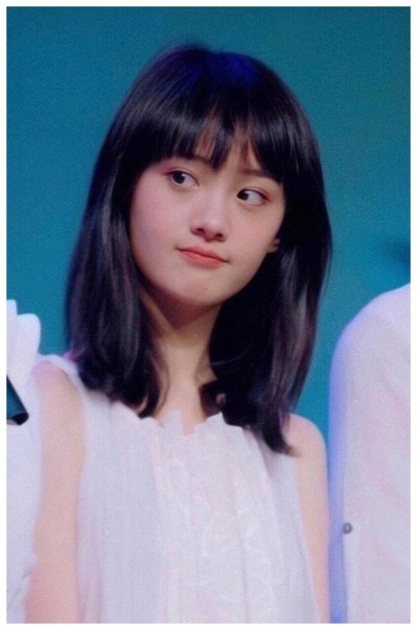 娱乐圈小花旦原来是上位的，细扒赵丽颖上位史。