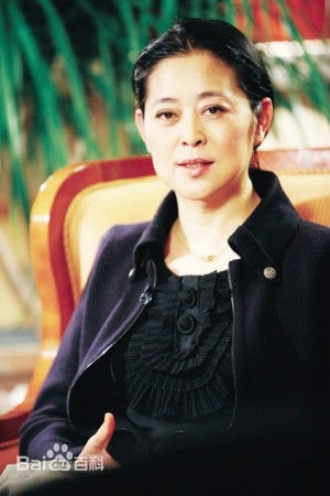 盘点婚姻之路坎坷，经历过“三入洞房”的明星。
