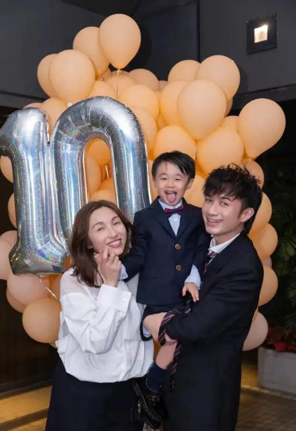 古巨基与陈韵晴：香港娱乐圈模范夫妻的十年婚姻与家庭生活