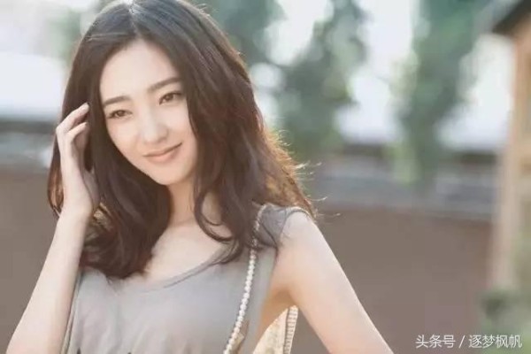林更新恋情终于坐实，网友：以后可能不能再叫“林狗”了！