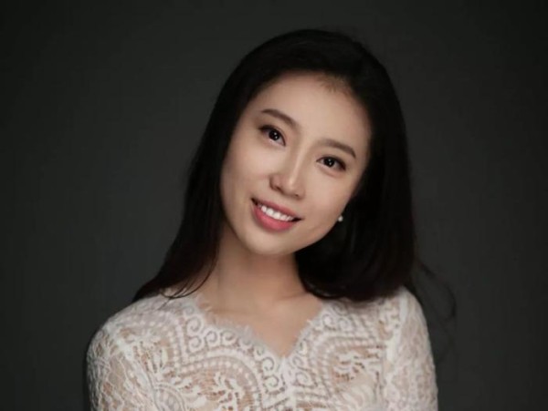 盘点颜值不输明星的八大配音演员，看看谁最美艳？