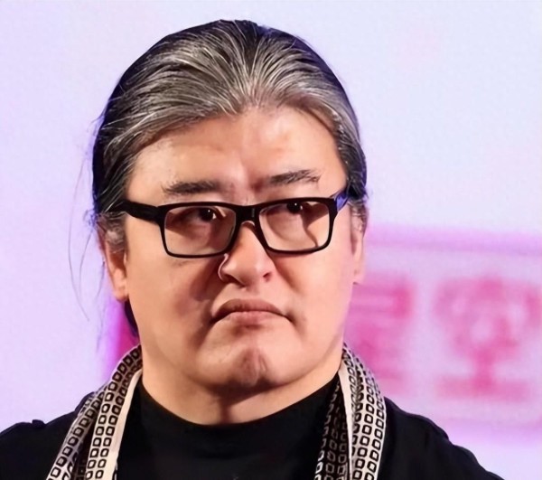 善恶终有报，曾被“不死癌症”折磨的刘欢，已走上另条人生大路