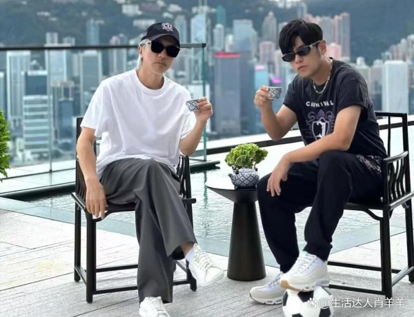 两大巨星的友谊大揭秘！周星驰和周杰伦同框合照曝光！
