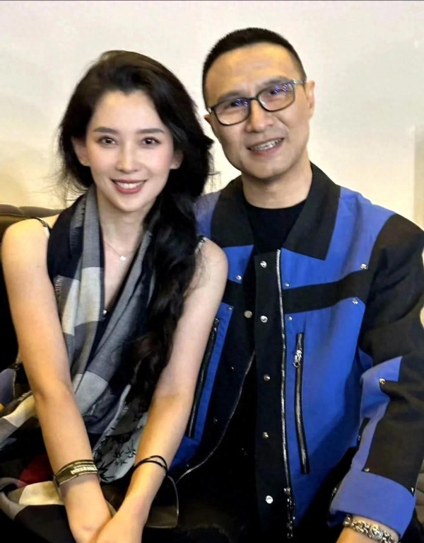 汪峰 “牵手门” 有何隐情？甜蜜回应破绯闻 理性吃瓜更重要