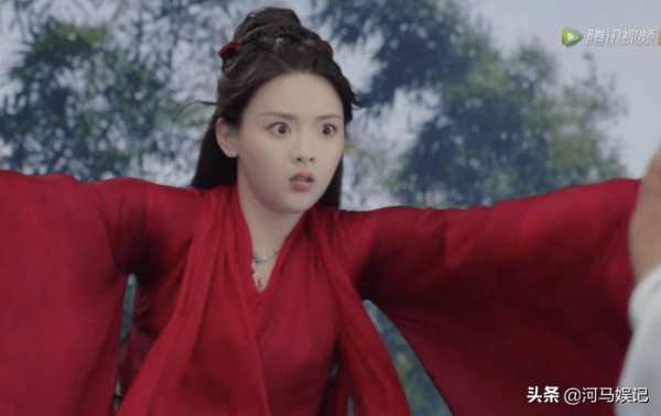 杨超越新剧开播<strong></p> <p>杨超越</strong>，baby：差点就被超越了