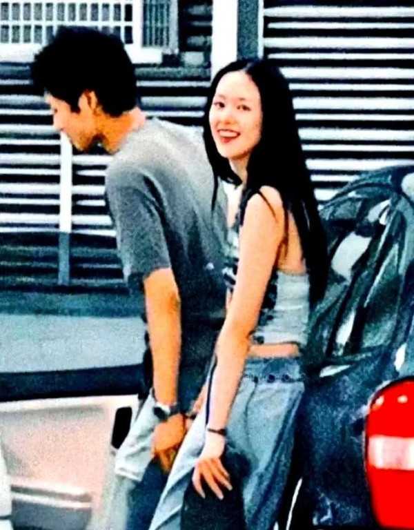 章子怡陷豪门婚局，霍启仁联姻背后的娱乐资本较量