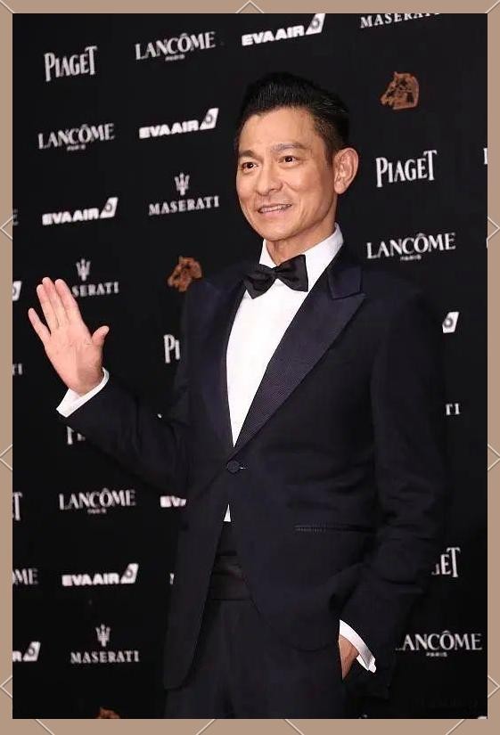 香港歌坛十大男歌手及其辉煌成就