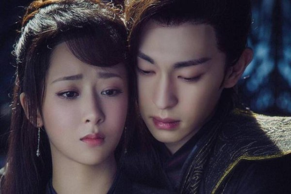 邓伦杨紫合体拍摄广告后，《香蜜》制片人诚邀两人再度合作？