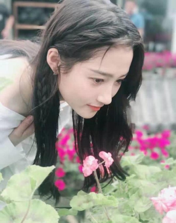 北影十届校花盘点：吴谨言热度高，郑爽很清纯，她被称为小公主！