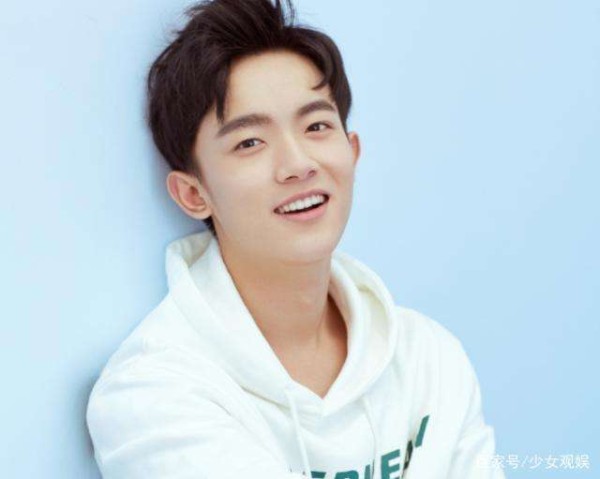 亲爱的热爱的97扮演者是谁？曝李明德个人资料家庭背景出道经历