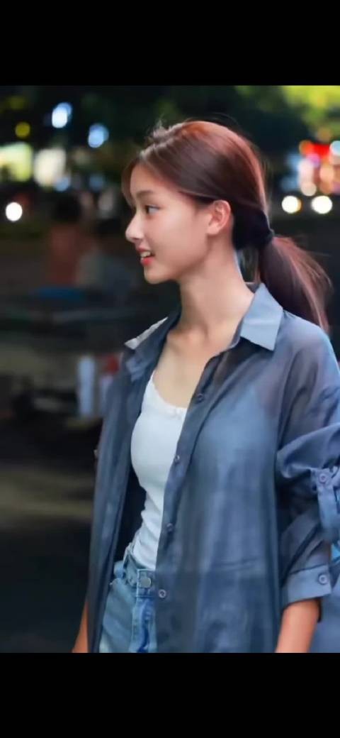 河南15岁神颜素人女孩,神似张柏芝与杨颖的结合体,于正喊话求联系!