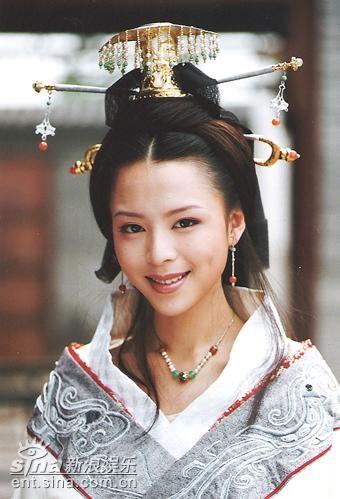 张静初