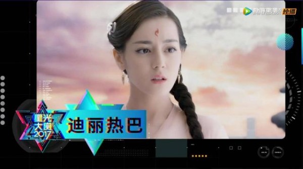 星光大赏热巴压哨登场，未上台即获尖叫，所获荣誉实至名归