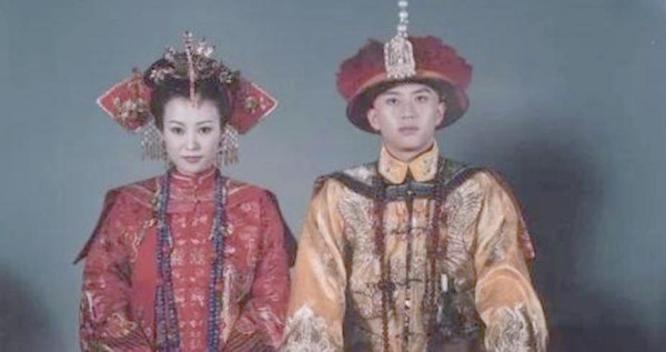 郝蕾的情感旅程：从邓超到富豪的起起落落