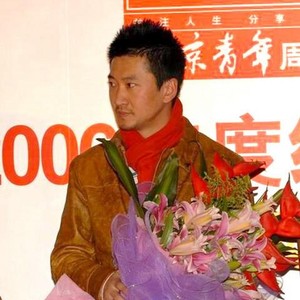 周杰获得“时尚红人”奖 感谢“大家”的支持