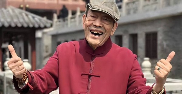 杨少华生命最后阶段：吃肉喝酒，抽华子，四小时前仍给儿子带货