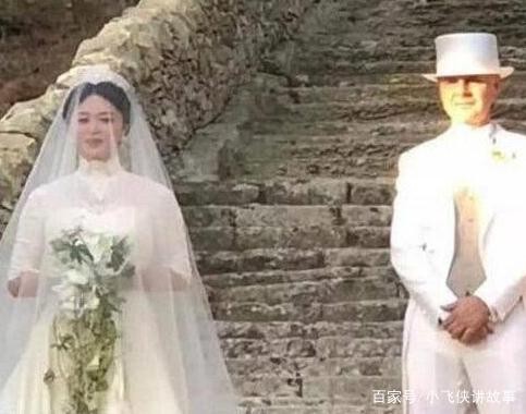 金星复婚后首露面，网友：仙女下凡，越来越有女人味了