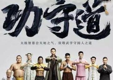 同为李连杰“干儿子”，一个落魄无人识，一个半个娱乐圈力捧